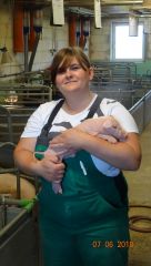 Bonny Hiese als frischgebackene Meisterin der Schweinezucht
© IGS Thüringen e.V. Bonny Hiese als frischgebackene Meisterin der Schweinezucht
© IGS Thüringen e.V.