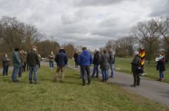 Politiker Journalisten Landwirte Verbandsvertreter Auf Deich
© Prof. Michael, DGfR Politiker Journalisten Landwirte Verbandsvertreter Auf Deich
© Prof. Michael, DGfR